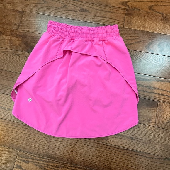 Lululemon Hotty Hot High-Rise Skirt - Picture 8 of 13